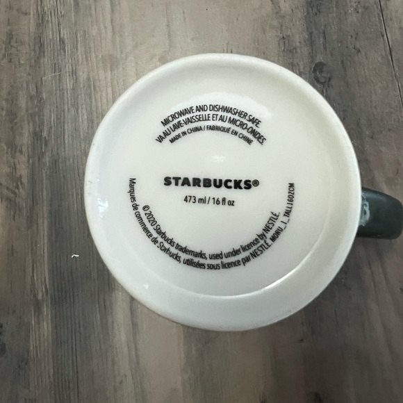 Starbucks Christmas coffee cup - Picture 3 of 4